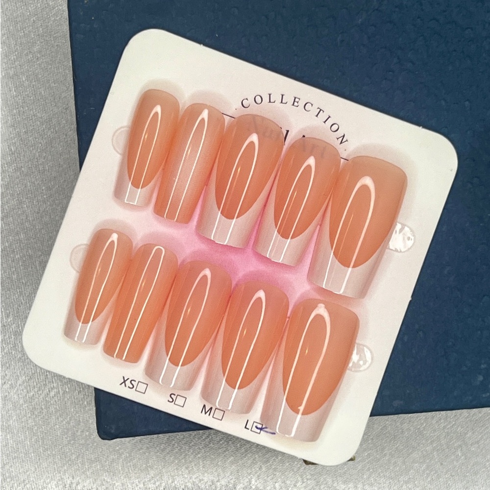 Peach Nude Press-On Nails Set - Glossy Oval size L
